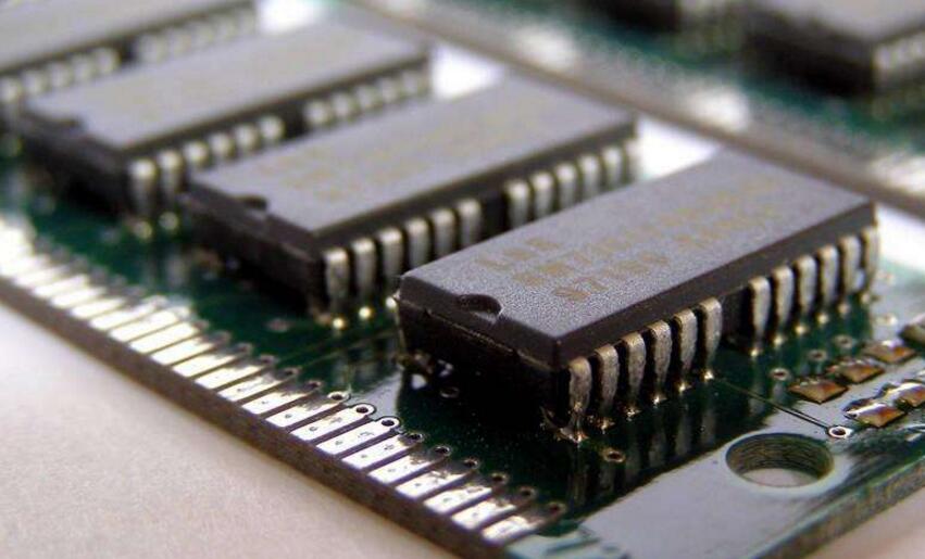 PCB行业全景解析：AI浪潮下的驱动逻辑、产业链机遇与龙头布局(图1)