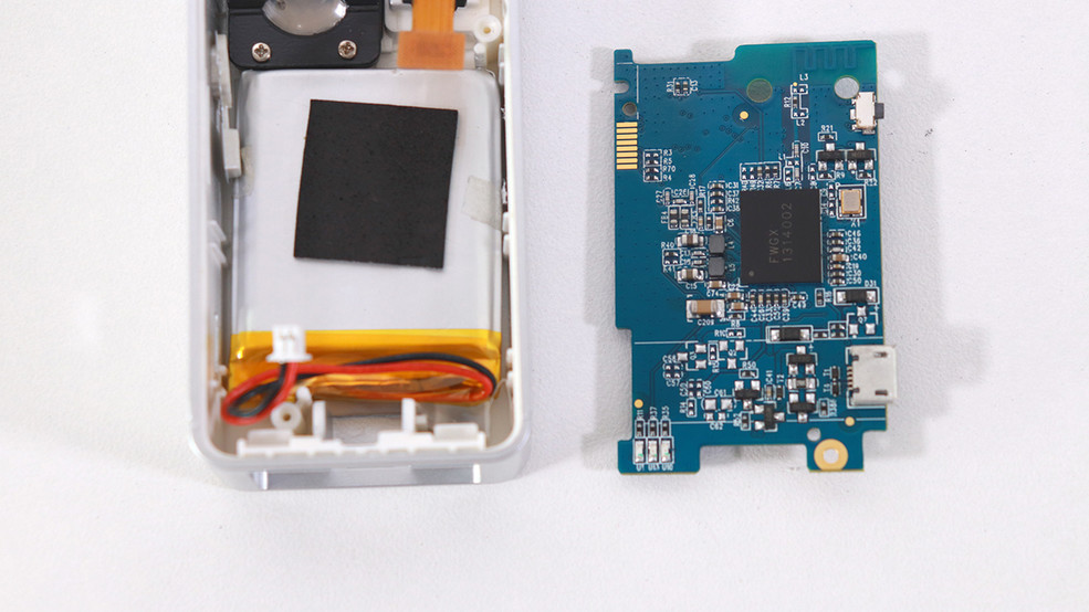 电路板：什么是电路板？英文 PCB（Printed Circuit Board）(图1)