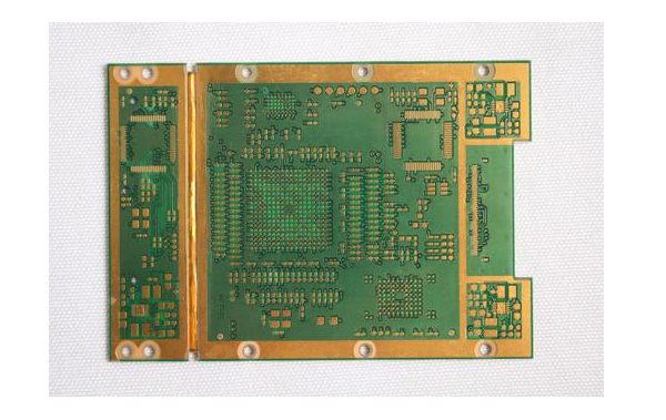 上市PCB龙头企业有哪些（2025815）(图1)