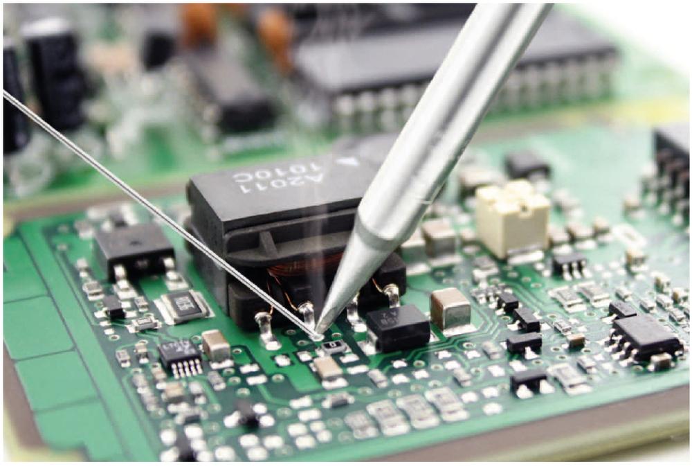 PCB行业专题：AI PCB技术演进设备材料发展提速(图1)